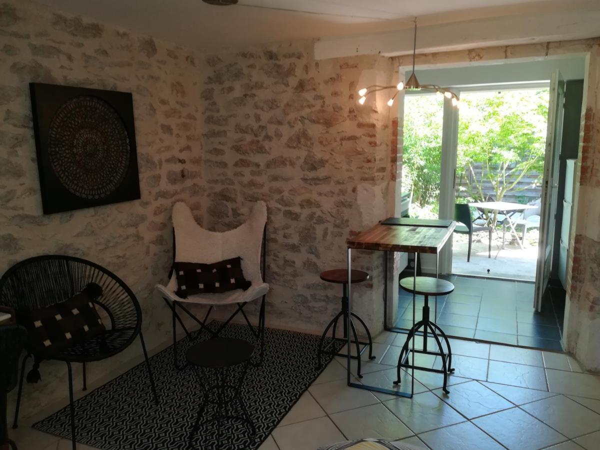 Chez Karine Et Julien Apartment Cahors Exterior photo